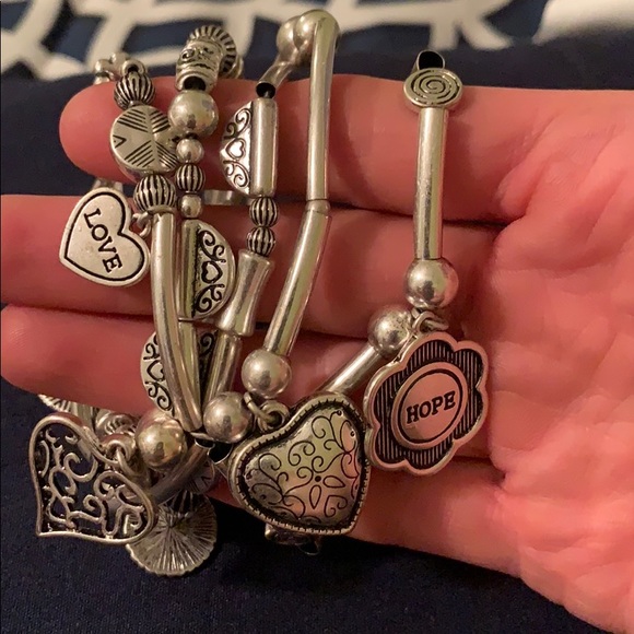 Sliver charm bracelet NWOT - Picture 3 of 4